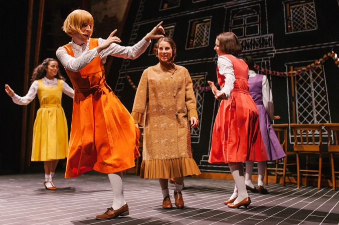 The cast of Daisy Pulls It Off at Park Theatre. Photo by Tomas Turpie 32